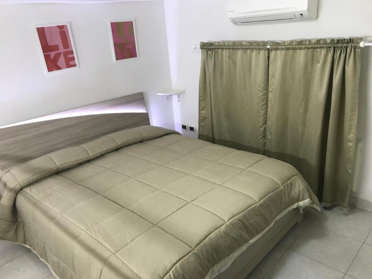 Regy Bed & Breakfast Naples Exterior photo